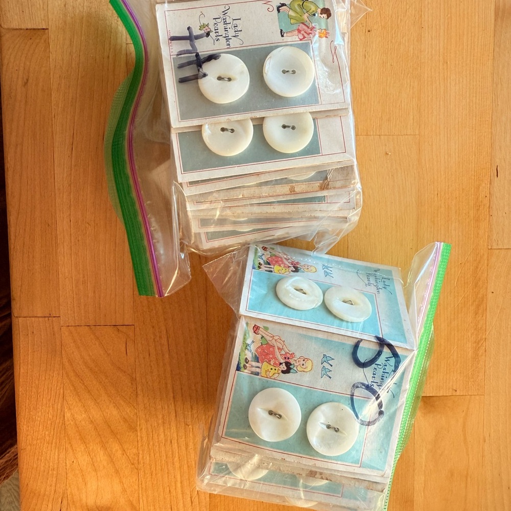 Vintage White Buttons Set - Picture 3 of 3